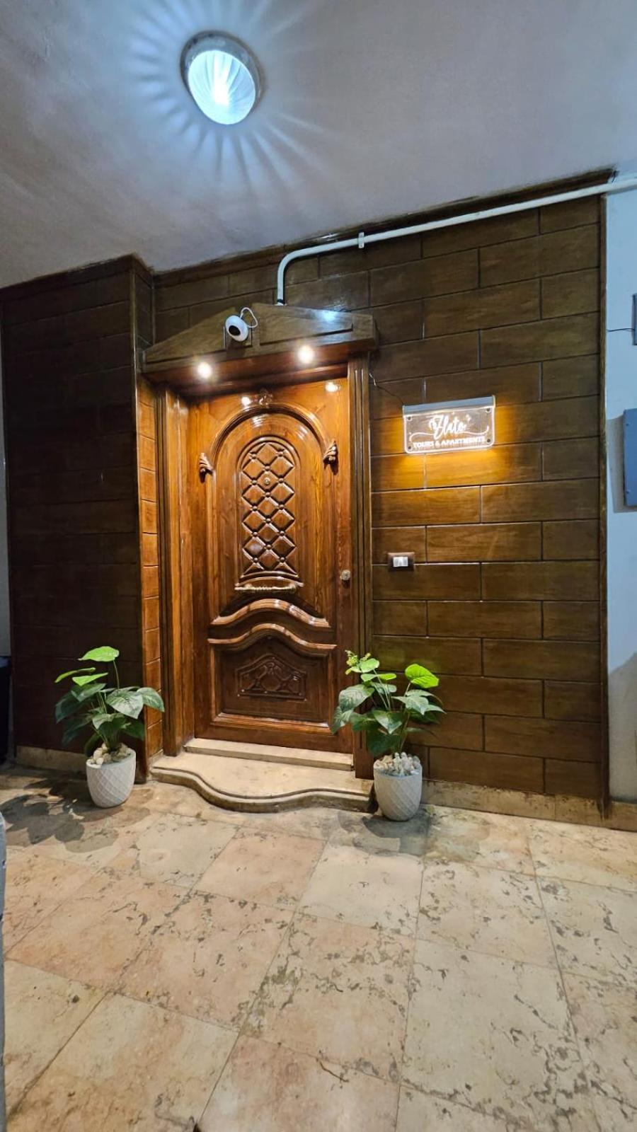Zlato Pyramids View Tours & Apartment