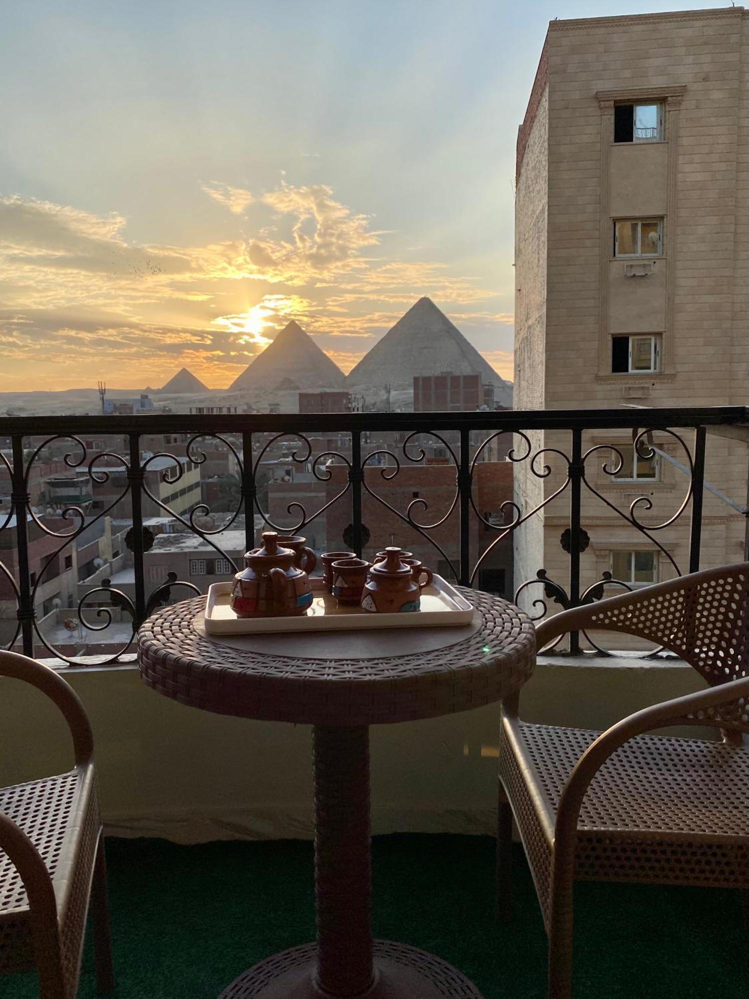 Zlato Pyramids View Tours & Cairo