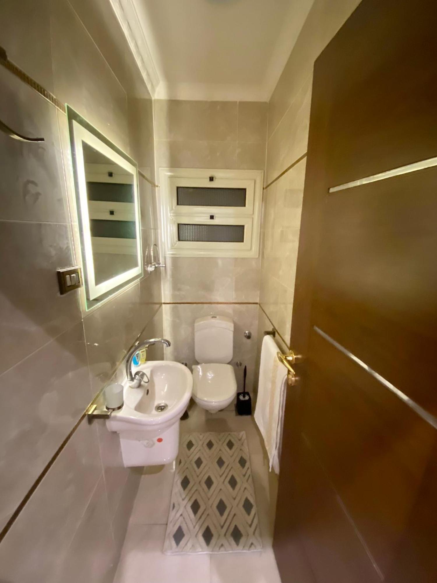 Apartment Zlato Pyramids View Tours & *